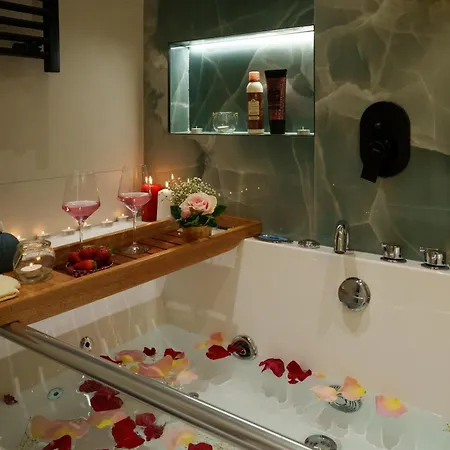 شقة Luxury View Private Jacuzzi *