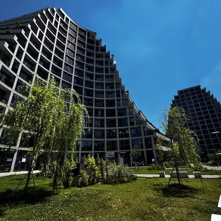 Luxury Lake View Apartment Private Jacuzzi *