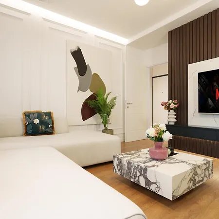 Apartment Luxury View Private Jacuzzi Tirana