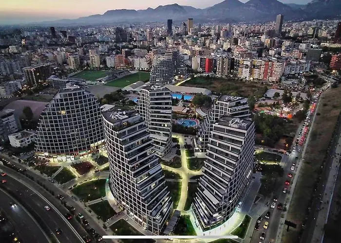 Luxury Lake View Apartment Private Jacuzzi *