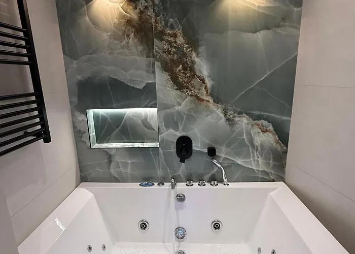 Apartamento Luxury View Private Jacuzzi Tirana